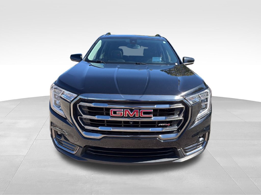 Used 2022 GMC Terrain AT4 w/ Infotainment Package II AWD/4WD image 8