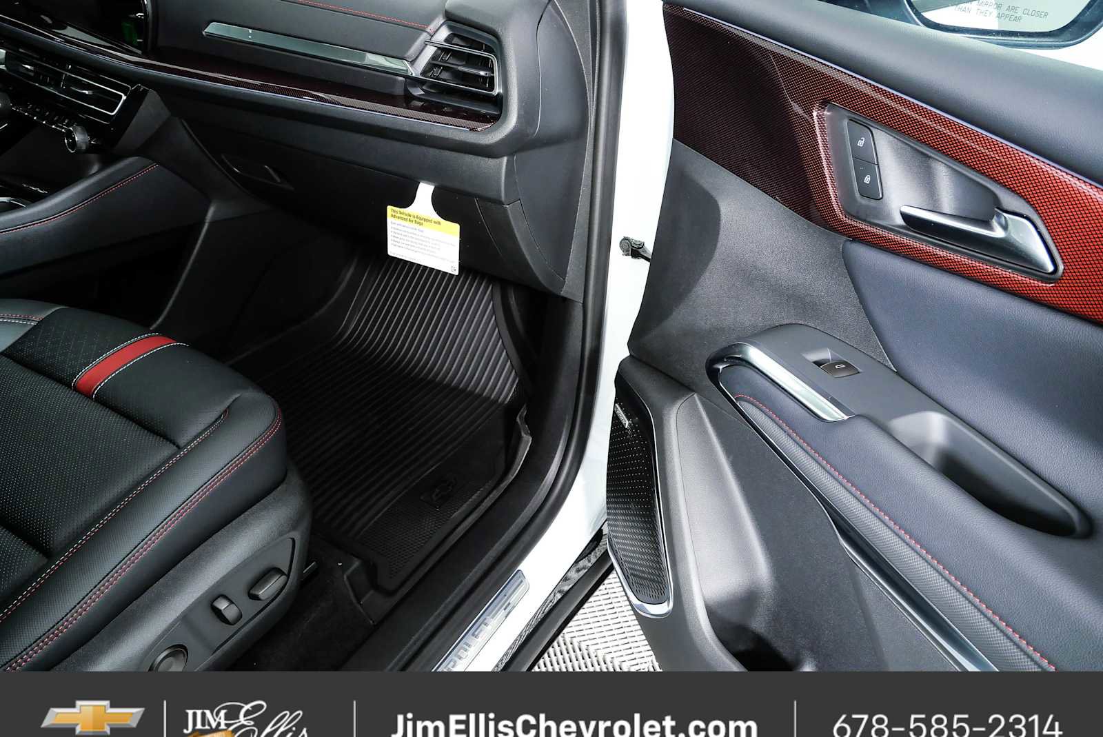 New 2026 Chevrolet Traverse RS w/ LPO, Floor Liner Package AWD/4WD image 26