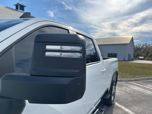 Used 2024 Chevrolet Silverado 2500 LT AWD/4WD image 47