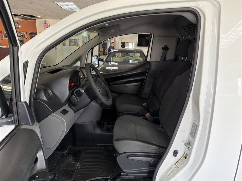 Used 2015 Nissan NV200 S w/ Cruise Control Package FWD image 9