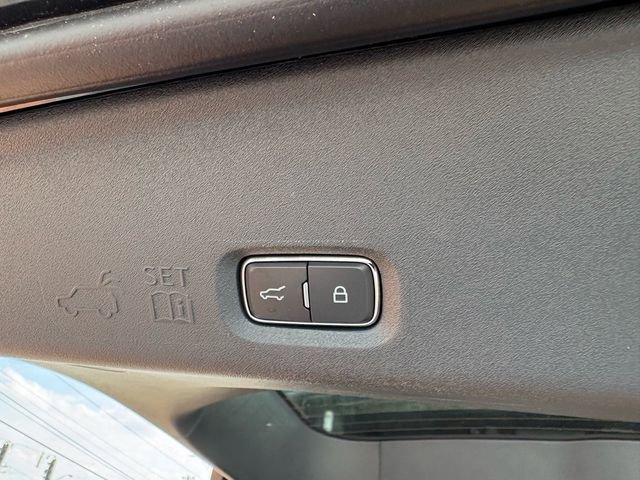 Used 2025 Ford Expedition Tremor AWD/4WD image 26