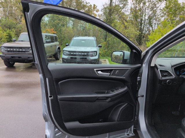 Certified 2024 Ford Edge SEL w/ Convenience Package AWD/4WD image 29
