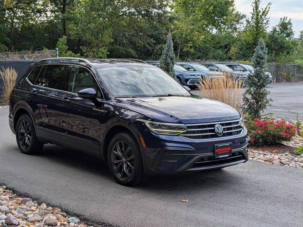 Used 2022 Volkswagen Tiguan SE image 8