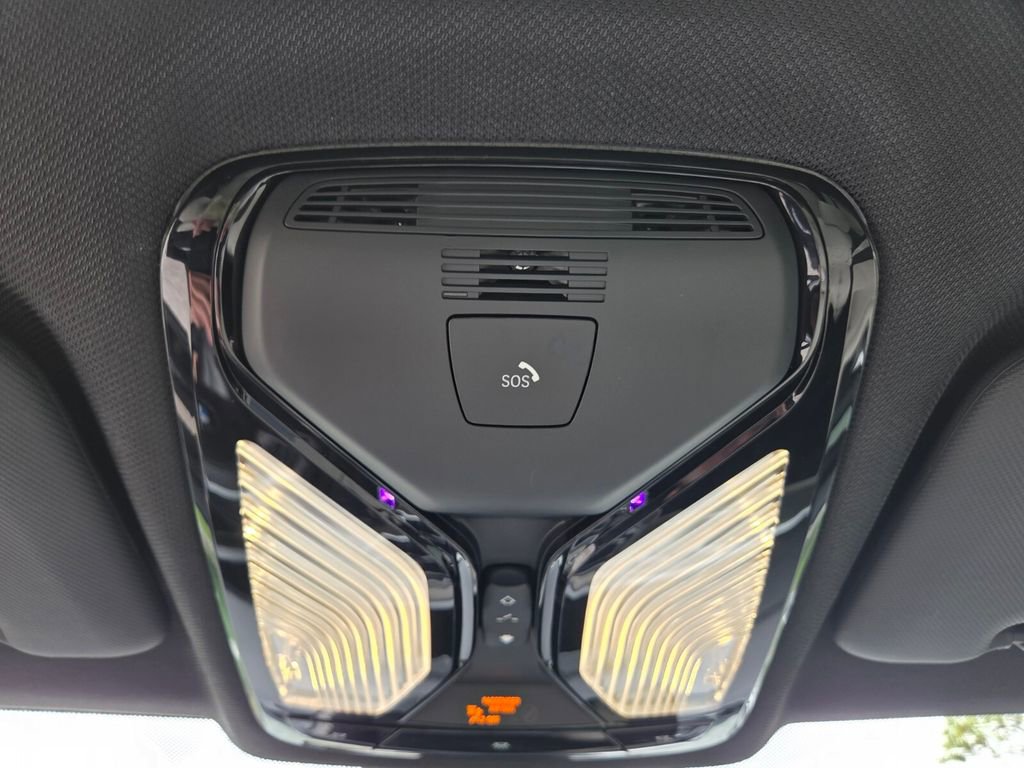 Used 2023 BMW X5 M50i w/ Dynamic Handling Package image 15