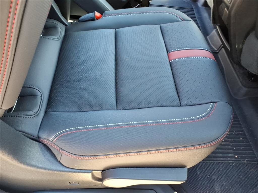 Certified 2024 Chevrolet Traverse RS w/ LPO, Floor Liner Package image 18