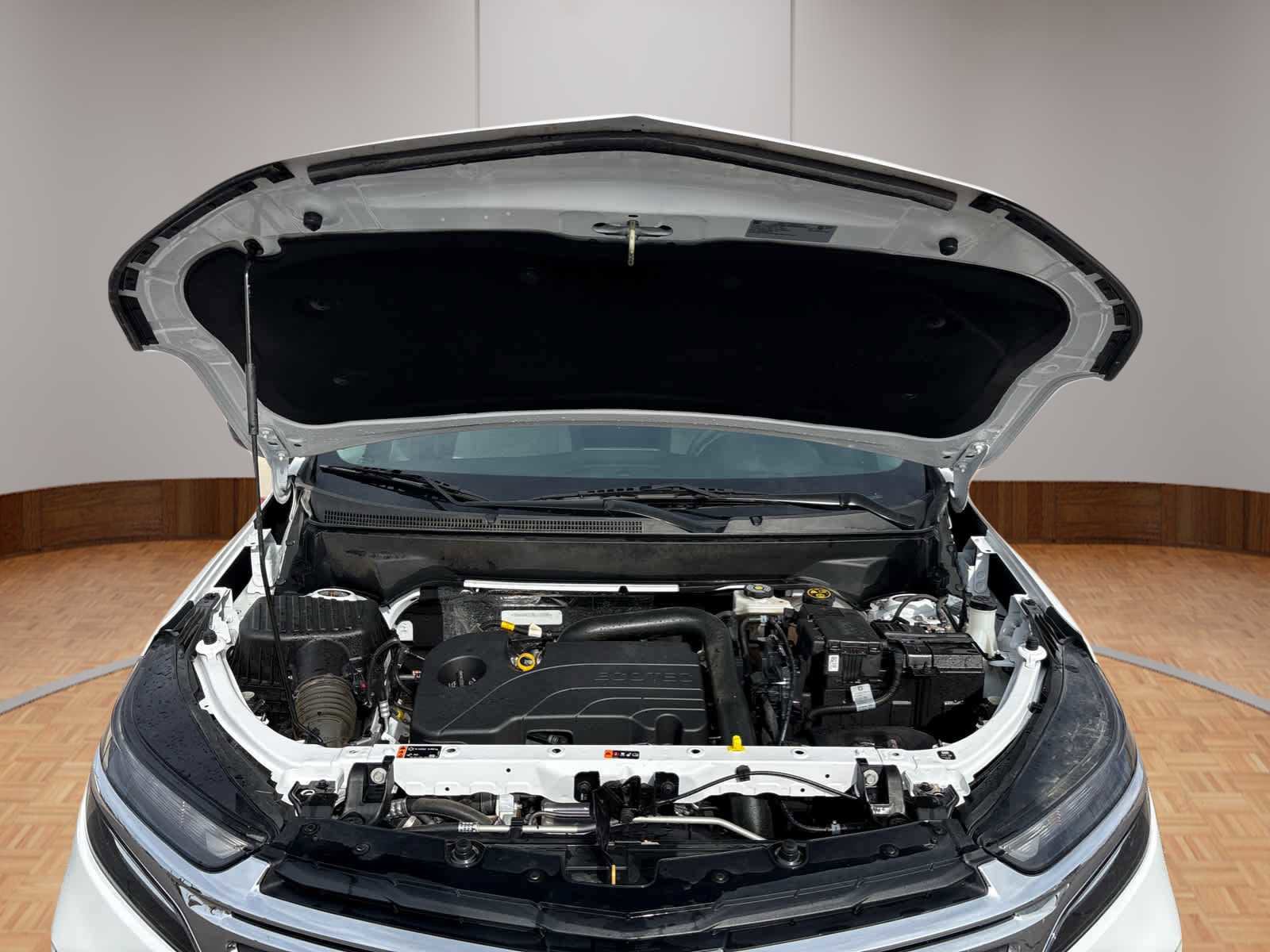 Used 2024 Chevrolet Equinox LS w/ LS Convenience Package image 17