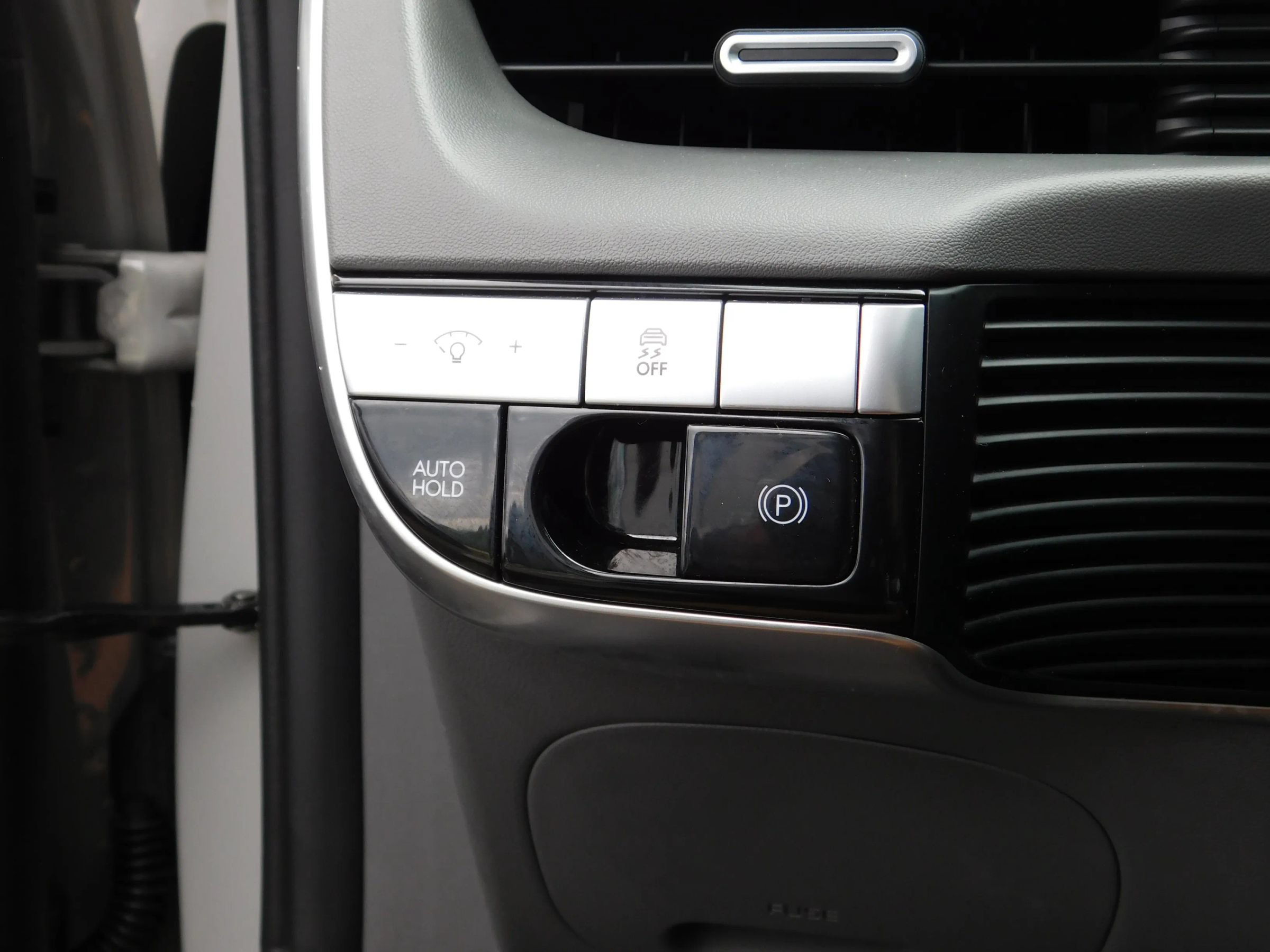 Used 2024 Hyundai Ioniq 5 SE RWD image 20