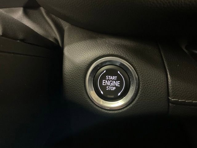 Used 2023 Buick Envision Essence image 26