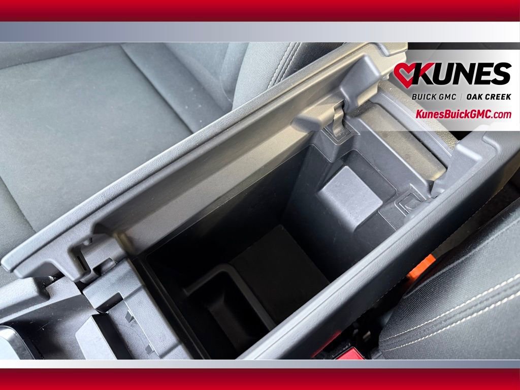 Used 2024 Nissan Rogue S image 10