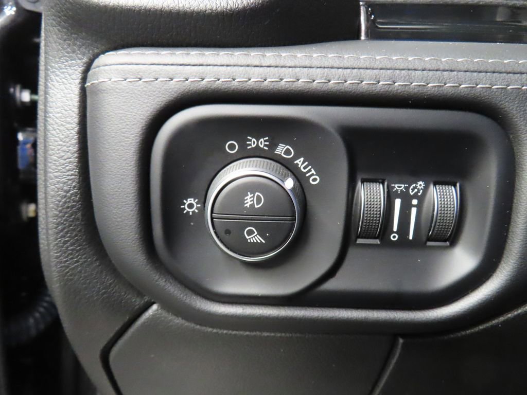 Used 2022 RAM 2500 Limited w/ Night Edition image 50