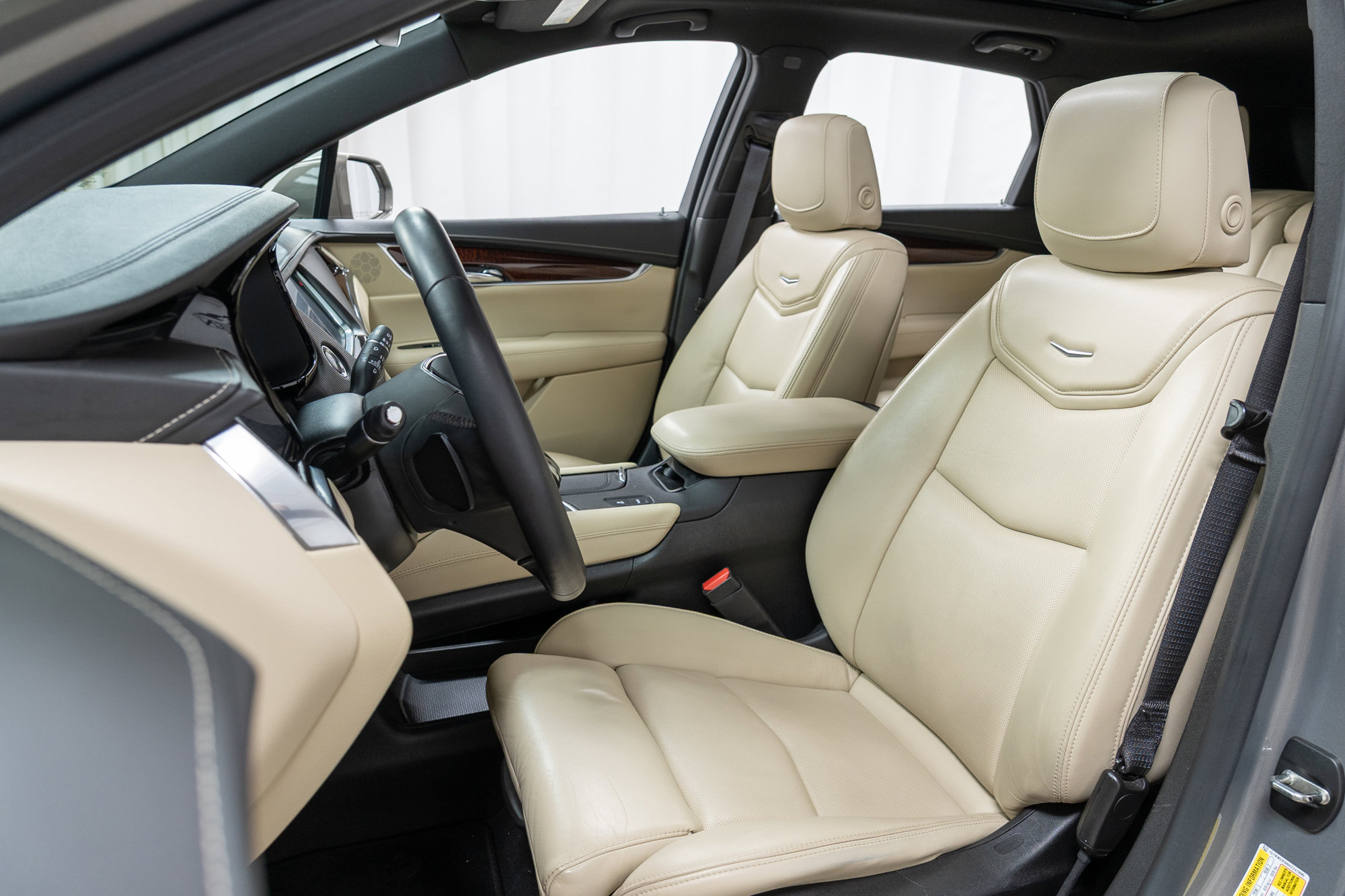 Used 2017 Cadillac XT5 Premium Luxury image 13