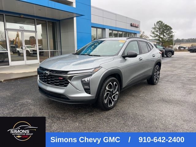 Used 2024 Chevrolet Trax RS w/ Driver Confidence Package image 1