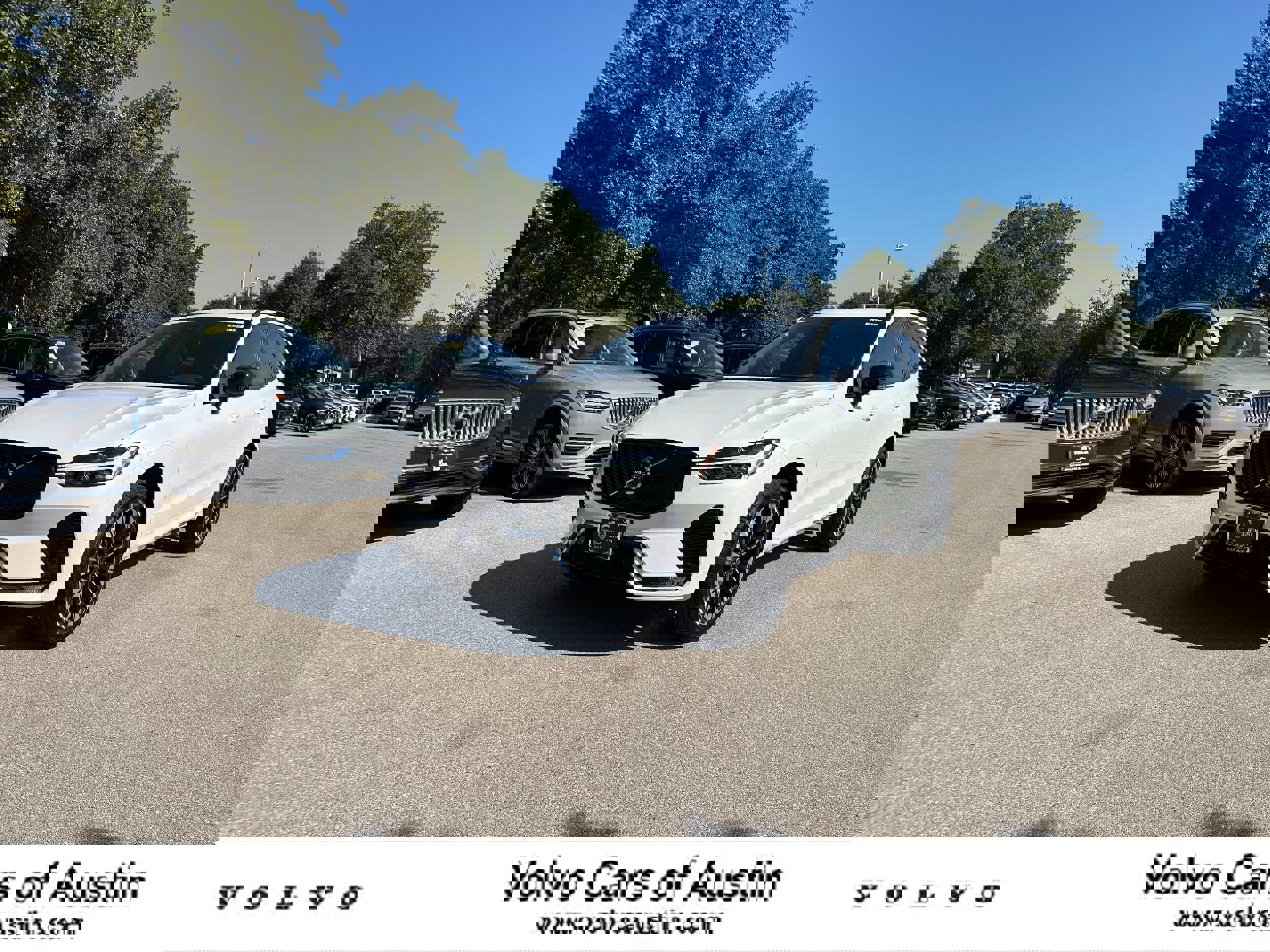 New 2026 Volvo XC60 B5 Plus