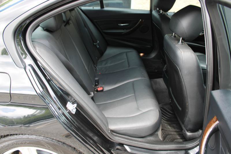 Used 2014 BMW 320i xDrive Sedan AWD/4WD image 13