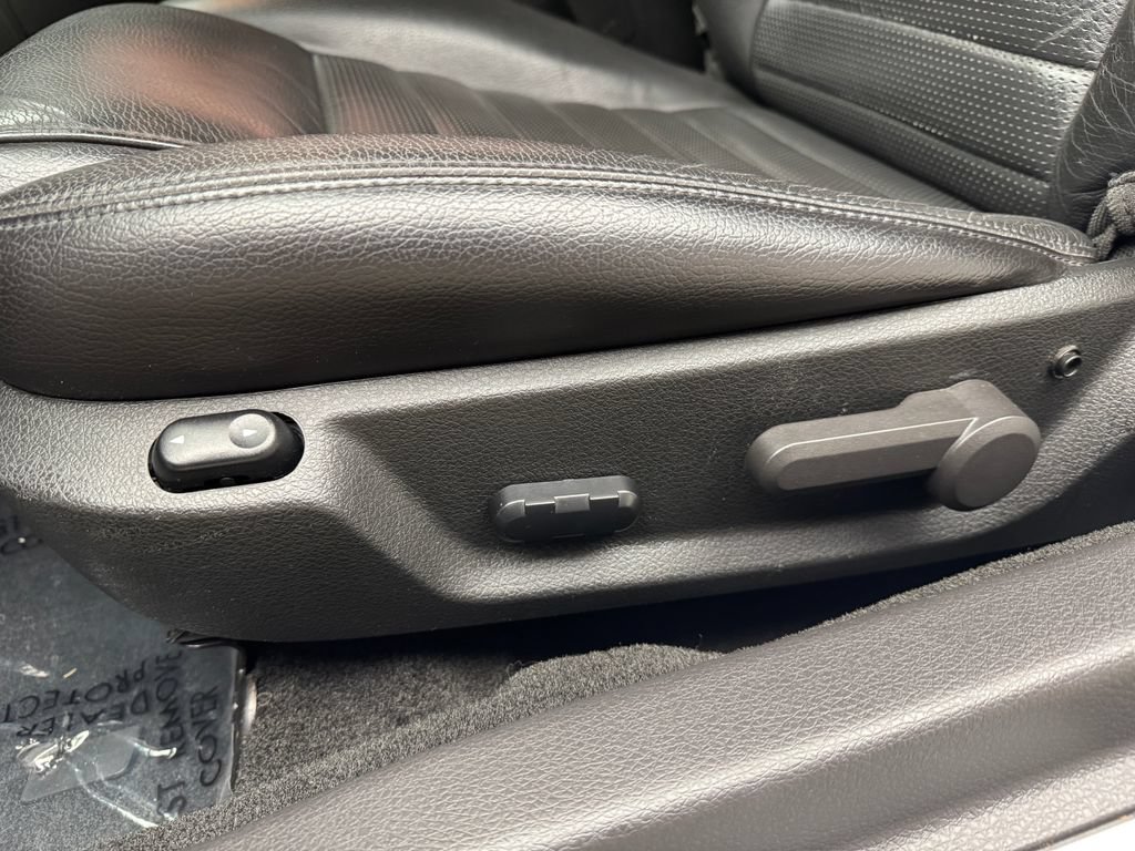 Used 2006 Ford Mustang GT Premium RWD image 12