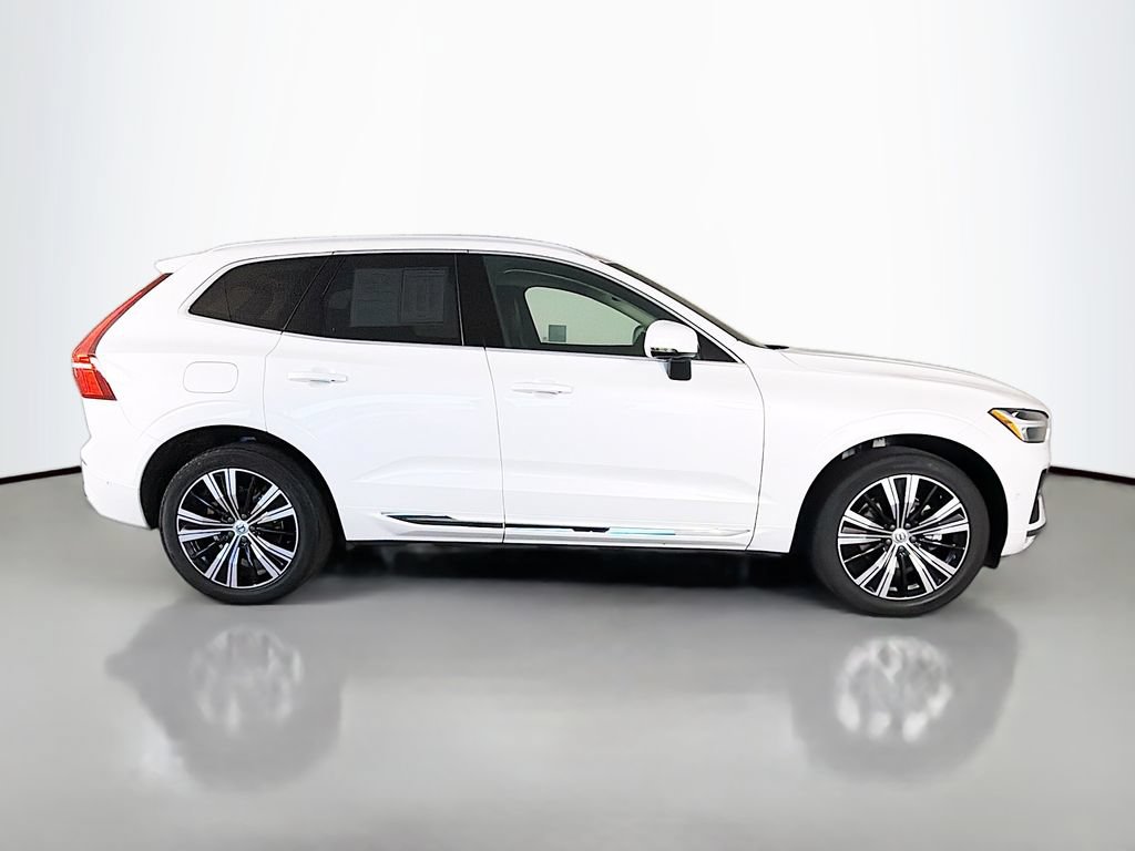 Used 2023 Volvo XC60 B5 Plus AWD/4WD image 8