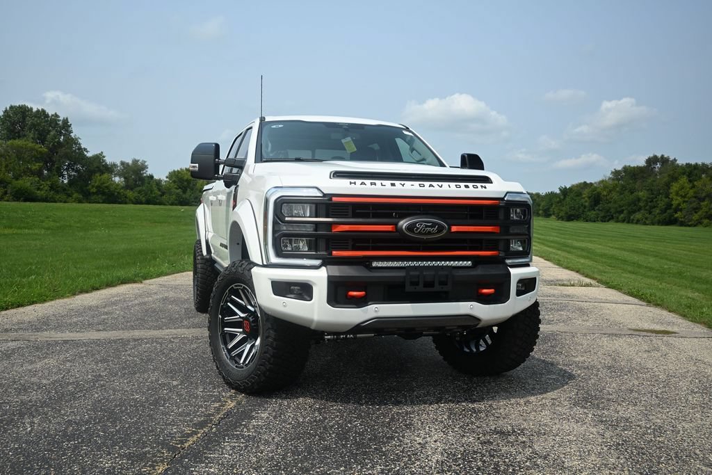New 2026 Ford F250 Lariat w/ Black Appearance Package AWD/4WD image 2
