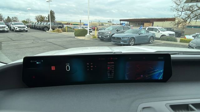 New 2025 Ford Expedition Active image 15