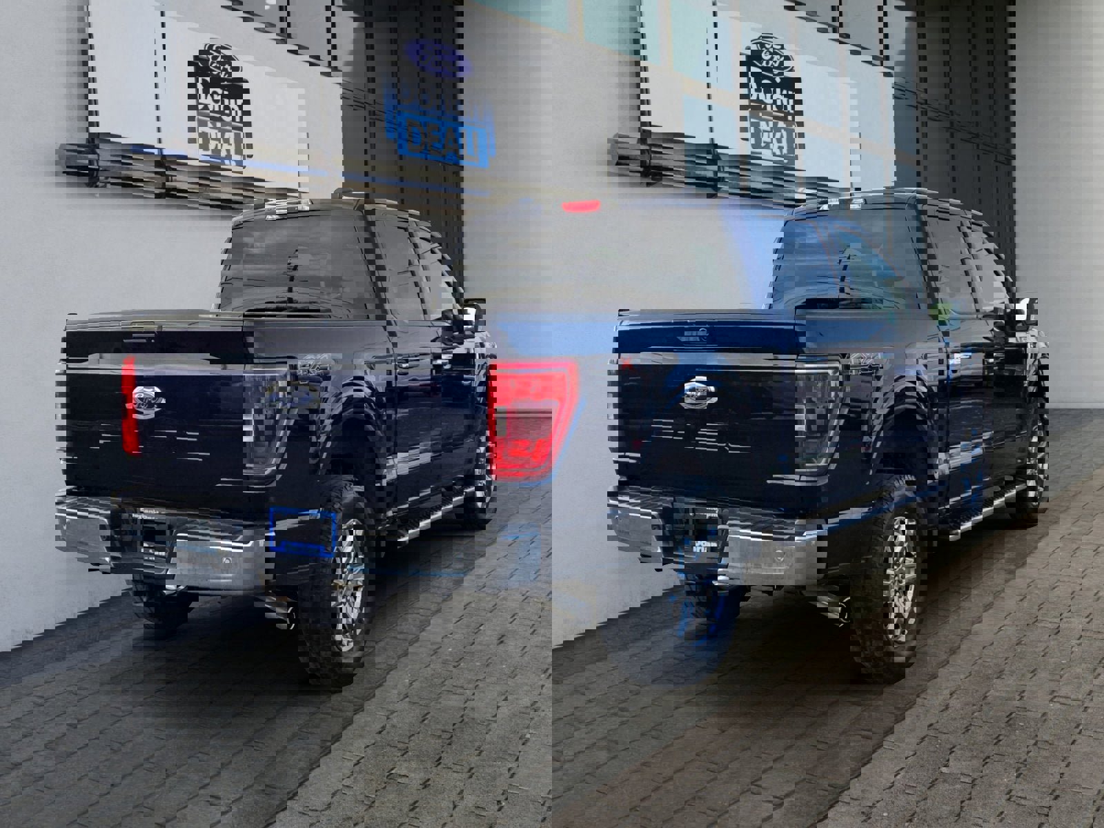 Certified 2022 Ford F150 XLT w/ Equipment Group 302A High image 3