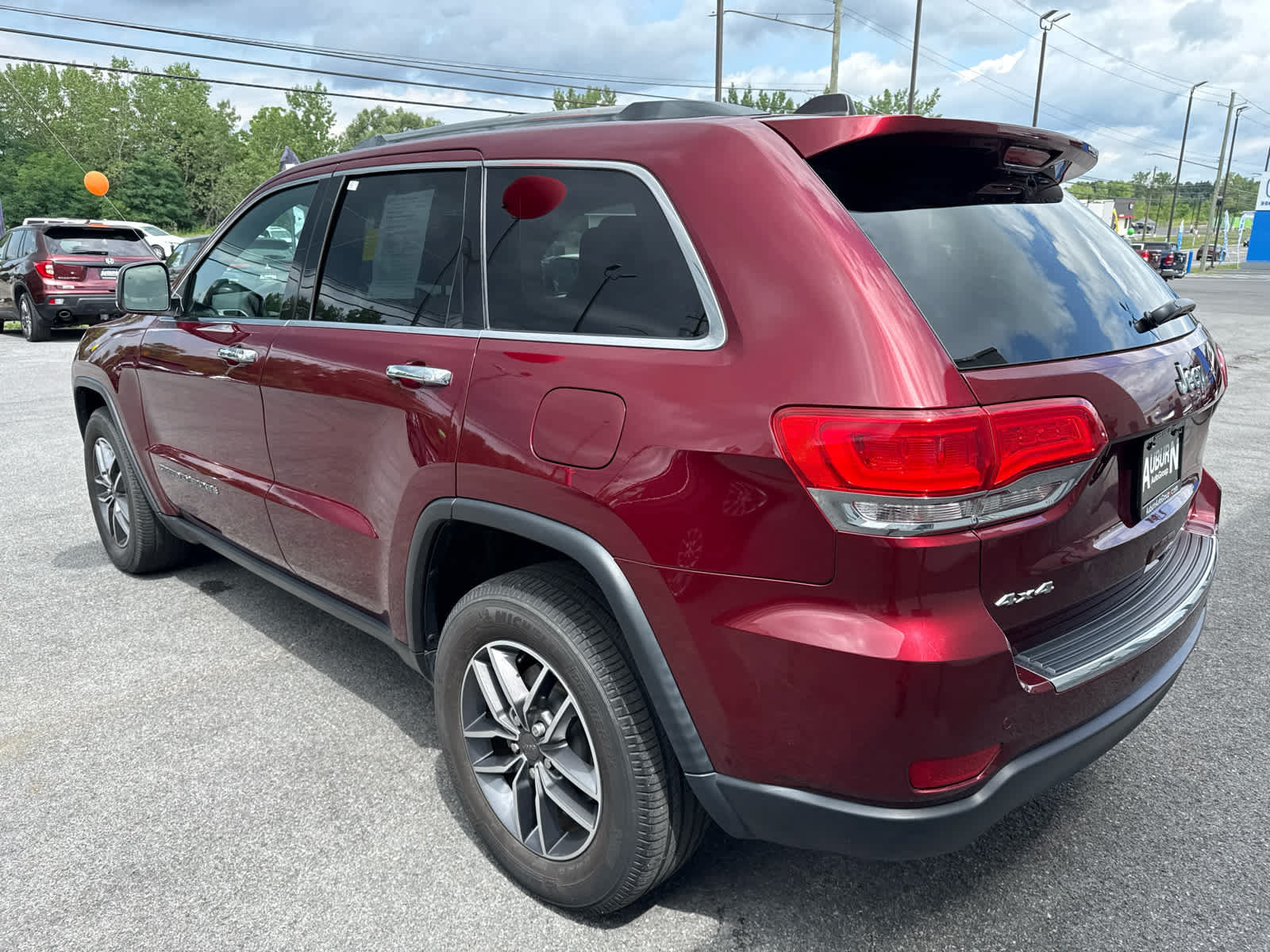 Used 2019 Jeep Grand Cherokee Limited w/ Luxury Group II AWD/4WD image 4