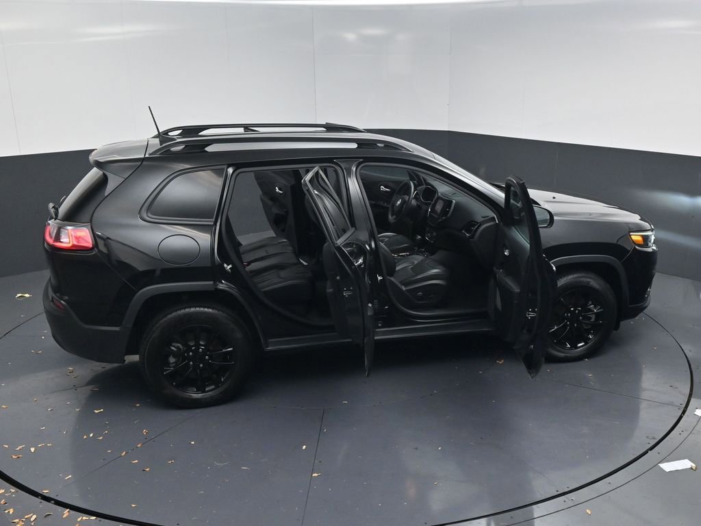 Used 2023 Jeep Cherokee Altitude Lux image 20