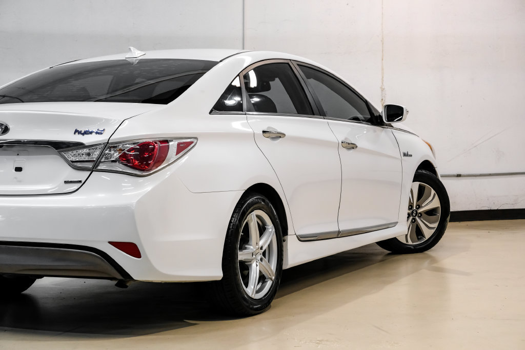Used 2014 Hyundai Sonata Limited FWD image 12