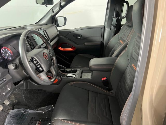 Used 2024 Nissan Frontier PRO-4X w/ Technology Package AWD/4WD image 10
