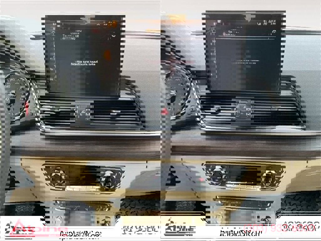 Used 2023 Audi Q5 2.0T Premium w/ Convenience Package image 12