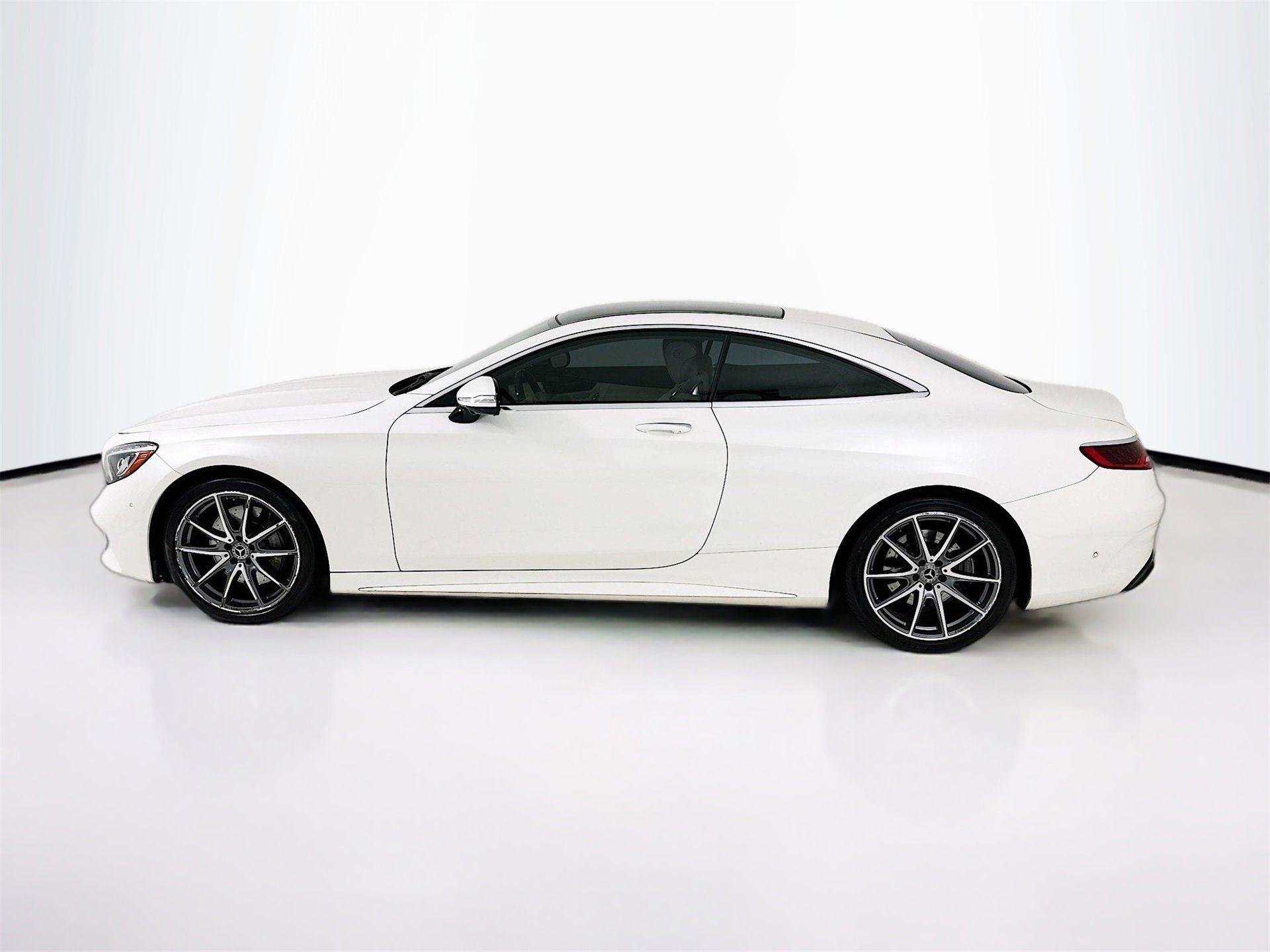 Used 2019 Mercedes-Benz S 560 4MATIC Coupe image 5