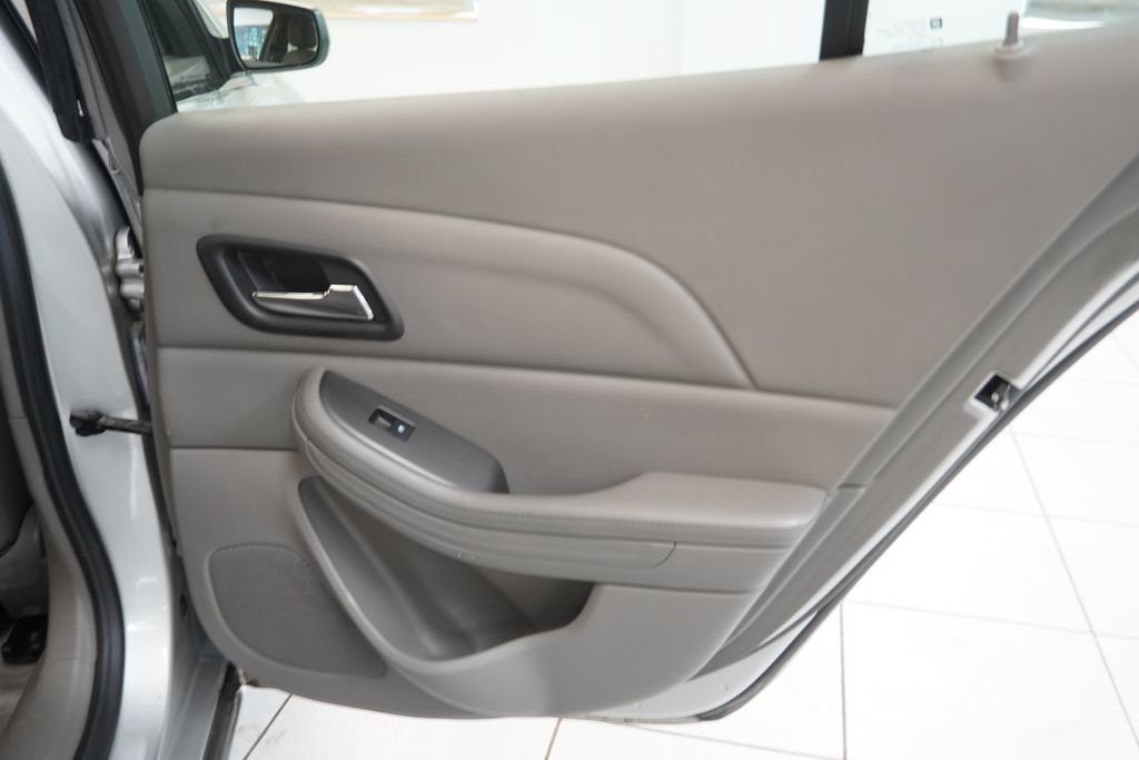 Used 2013 Chevrolet Malibu LS FWD image 26