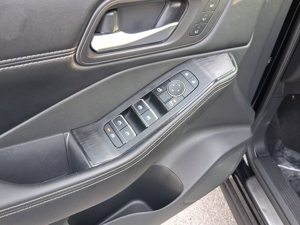Certified 2022 Nissan Rogue SL w/ SL Premium Package AWD/4WD image 17