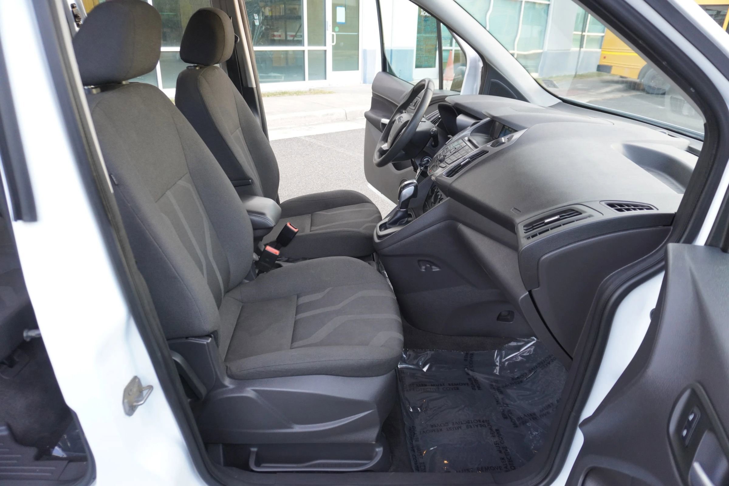 Used 2014 Ford Transit Connect XLT image 10