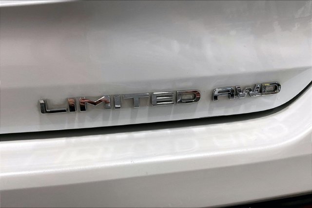 Used 2022 Toyota Highlander Limited AWD/4WD image 10