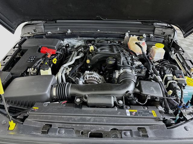 Used 2024 Jeep Gladiator Willys image 27