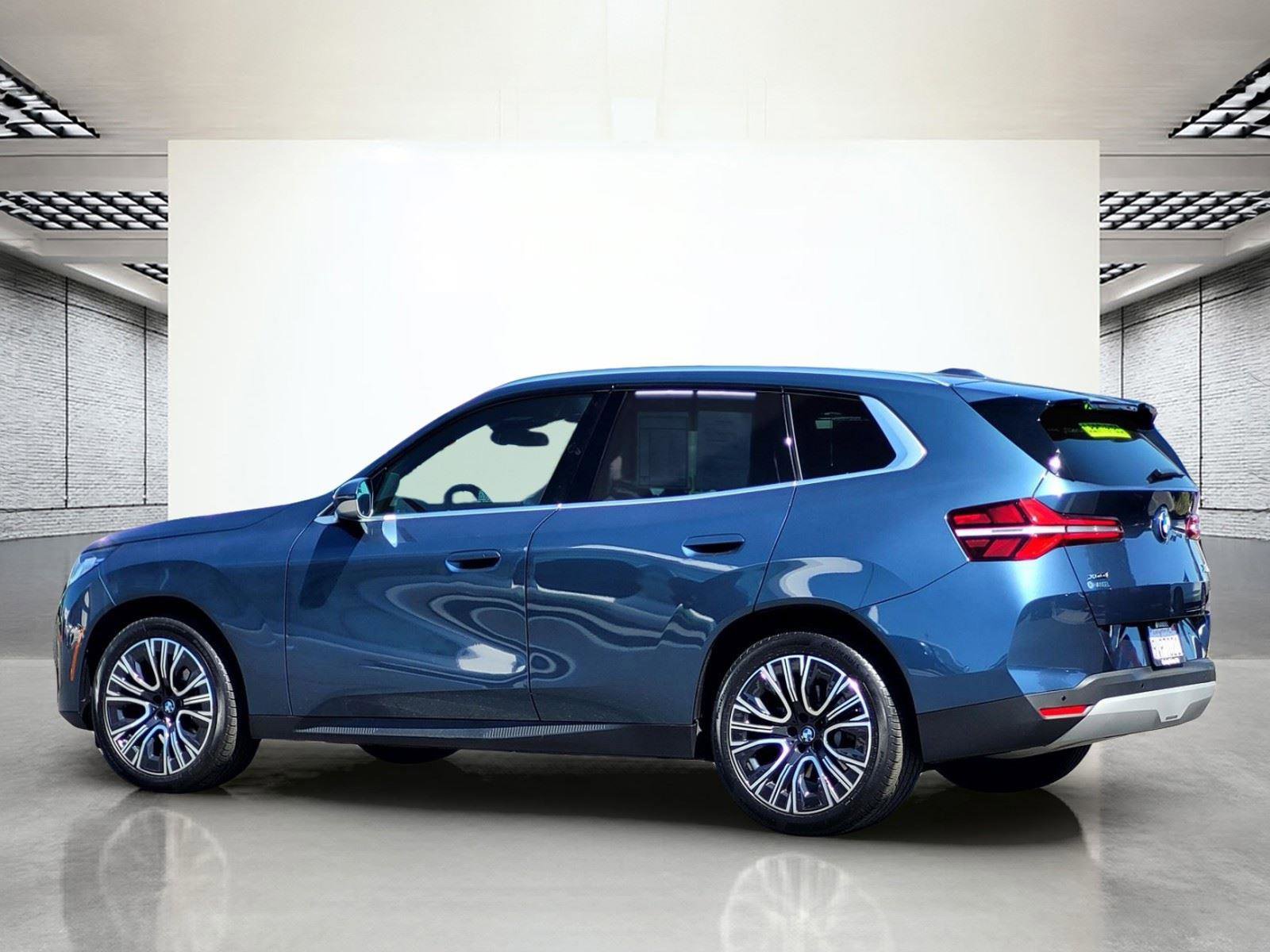 Certified 2025 BMW X3 xDrive30i w/ Convenience Package AWD/4WD image 9