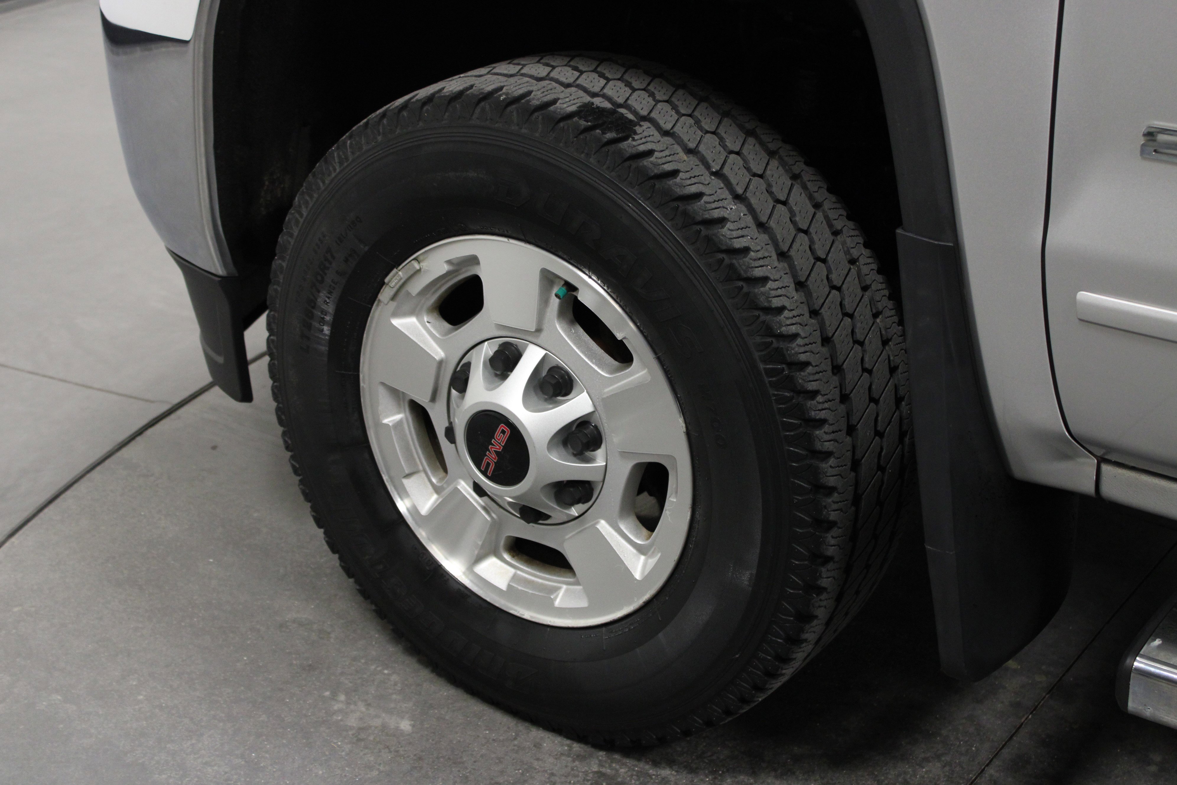 Used 2015 GMC Sierra 2500 SLE image 10