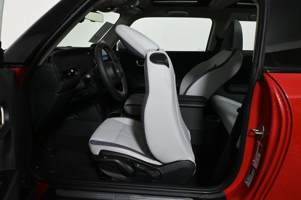 Used 2025 MINI Cooper S image 31