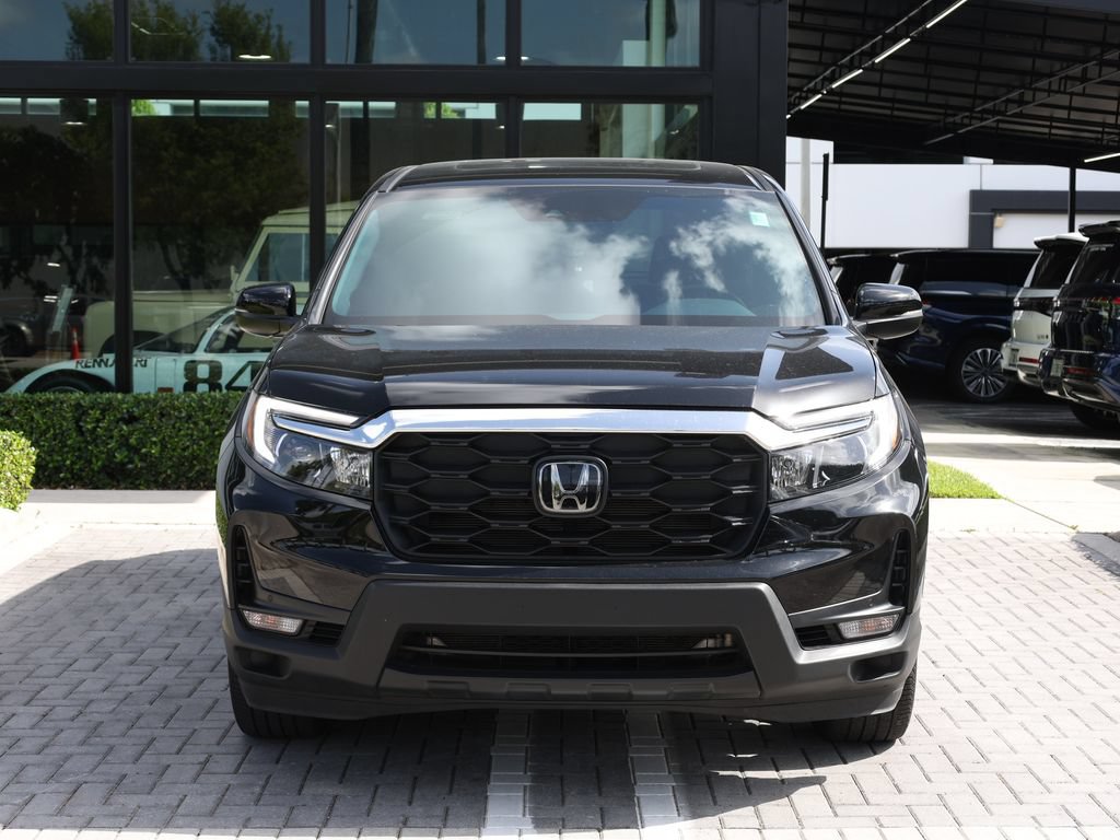 Used 2025 Honda Passport EX-L image 3