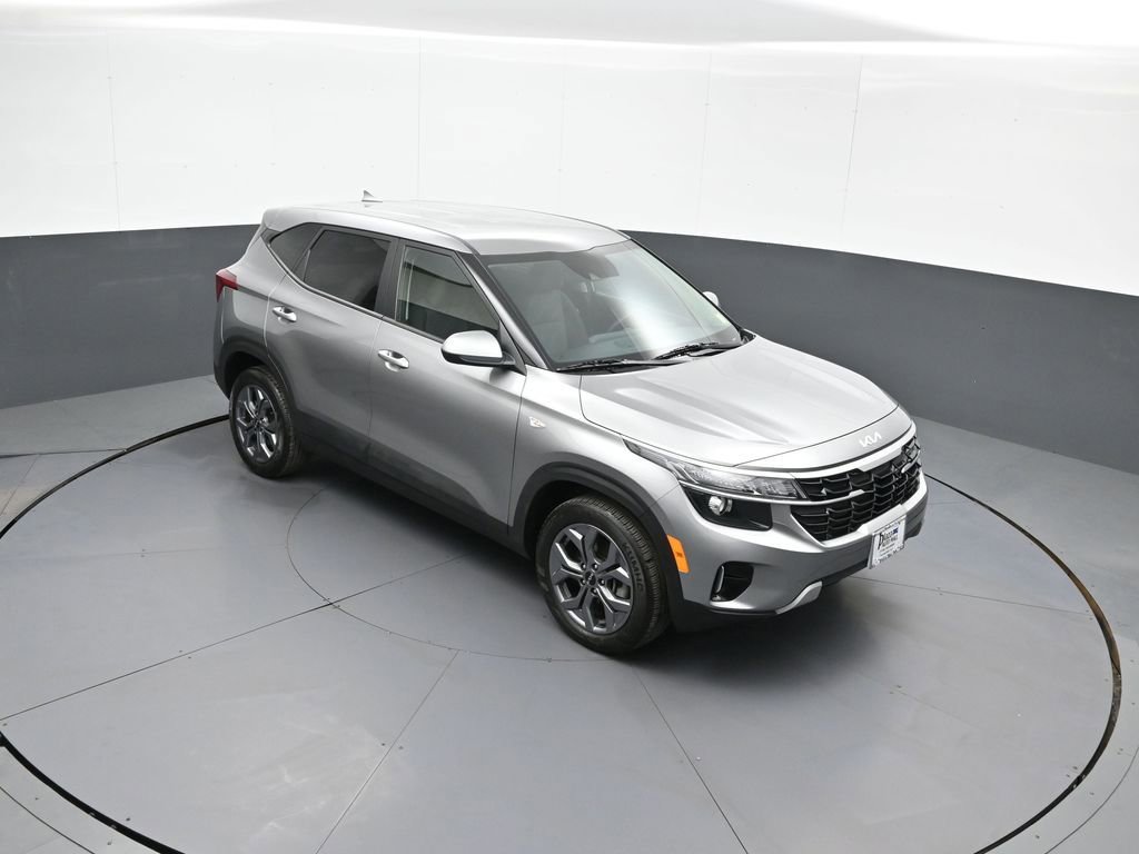 Certified 2024 Kia Seltos LX AWD/4WD image 35