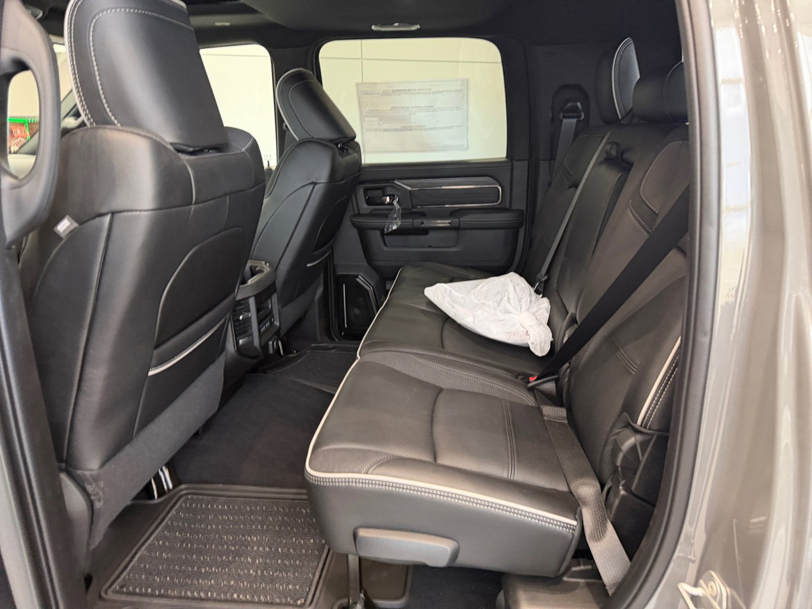 New 2026 RAM 3500 Limited AWD/4WD image 17