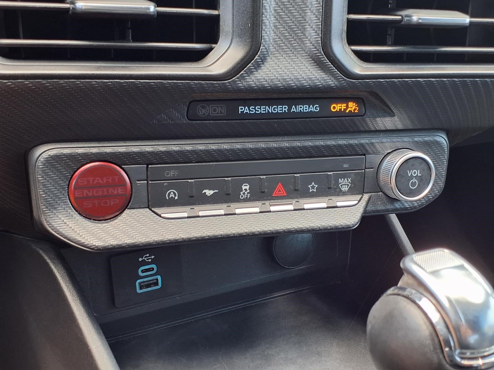 Used 2025 Ford Mustang Coupe RWD image 18