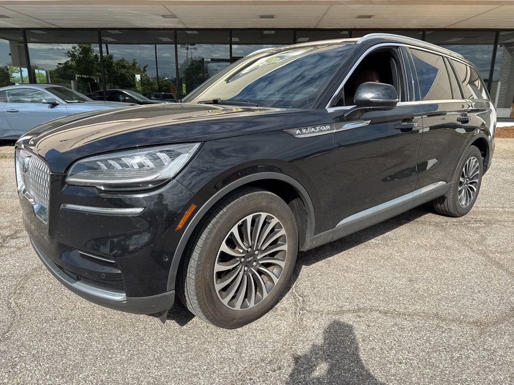 Used 2023 Lincoln Aviator Reserve w/ Equipment Group 201A AWD/4WD image 6