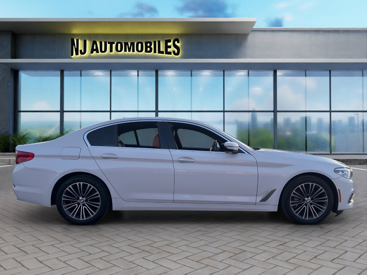 Used 2018 BMW 540i xDrive w/ Premium Package image 8
