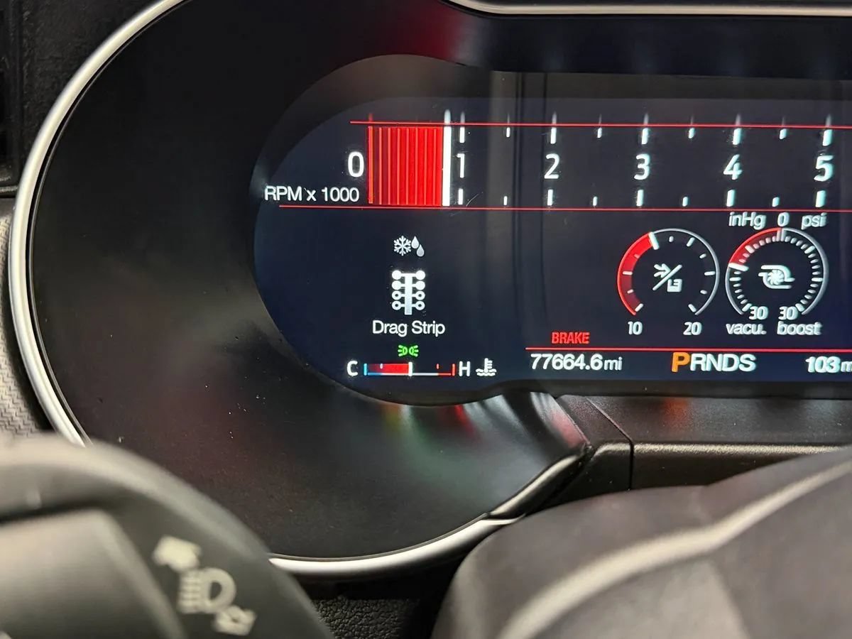 Used 2018 Ford Mustang Premium w/ Equipment Group 201A RWD image 28
