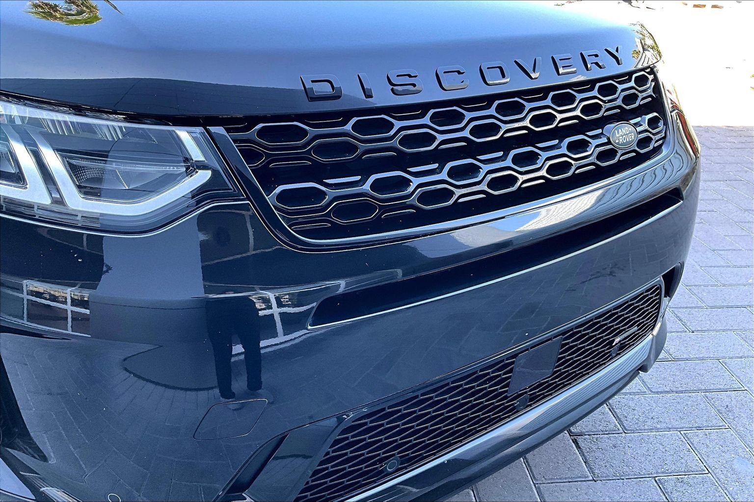 Used 2022 Land Rover Discovery Sport S R-Dynamic AWD/4WD image 30