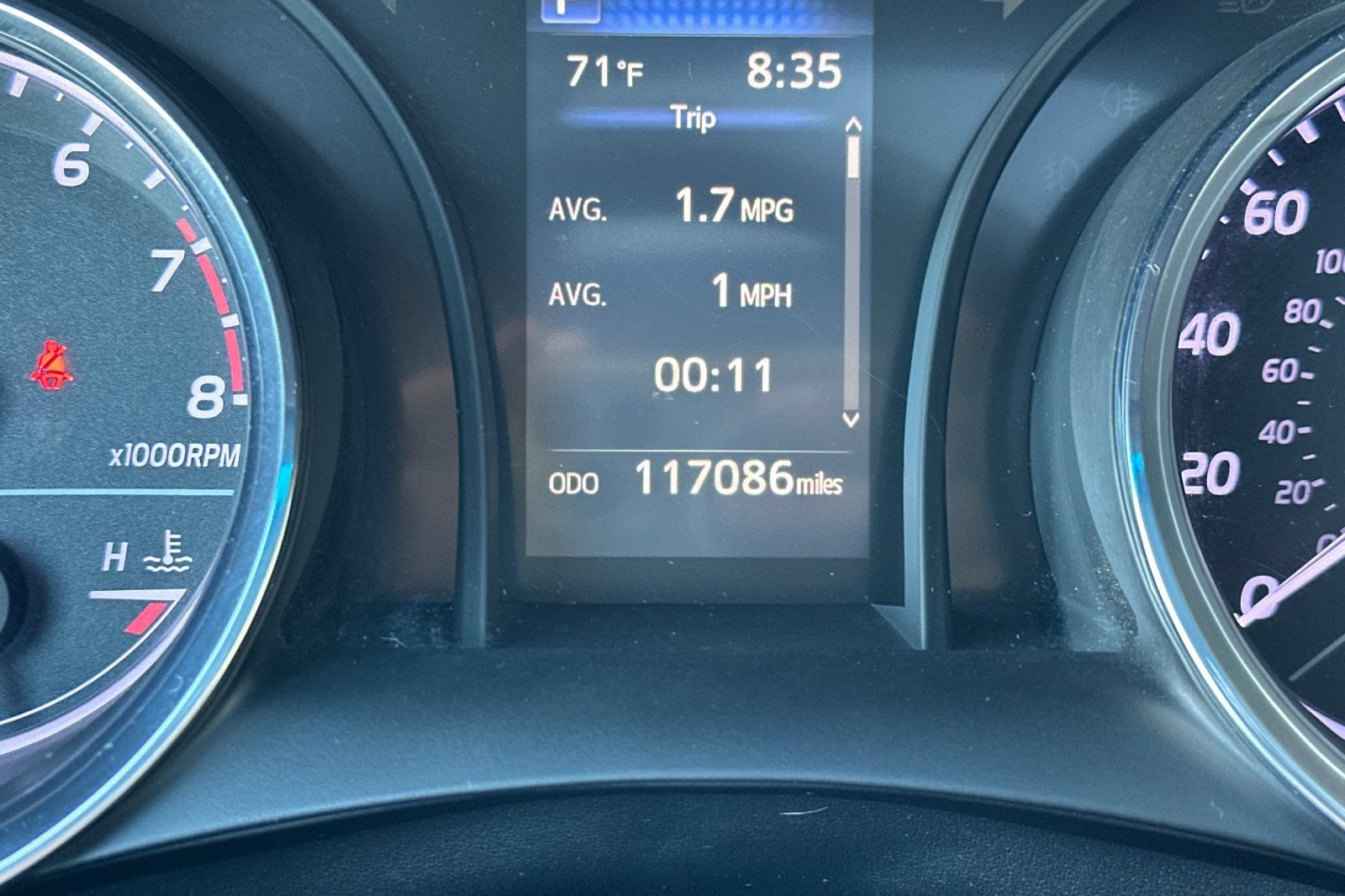 Used 2019 Toyota Camry SE FWD image 32