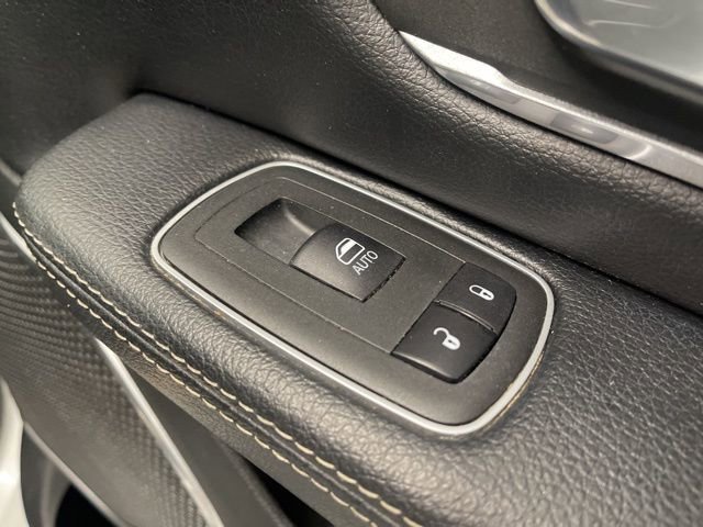 Used 2020 RAM 1500 Laramie image 31