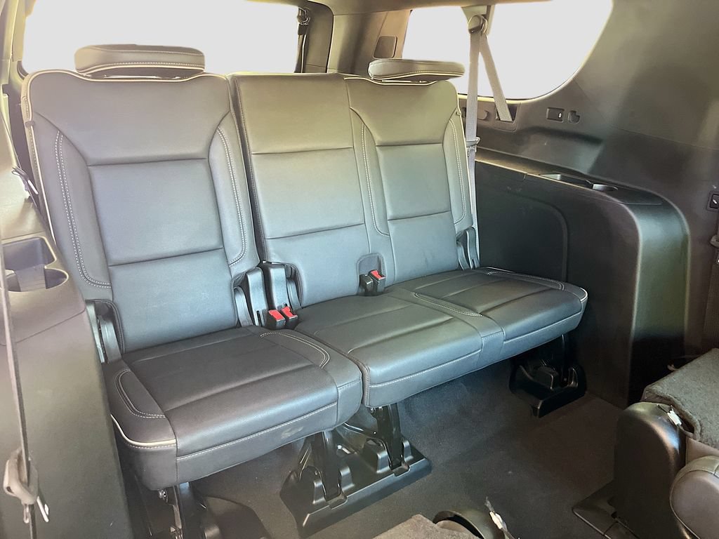 Used 2023 Chevrolet Suburban Premier RWD image 27