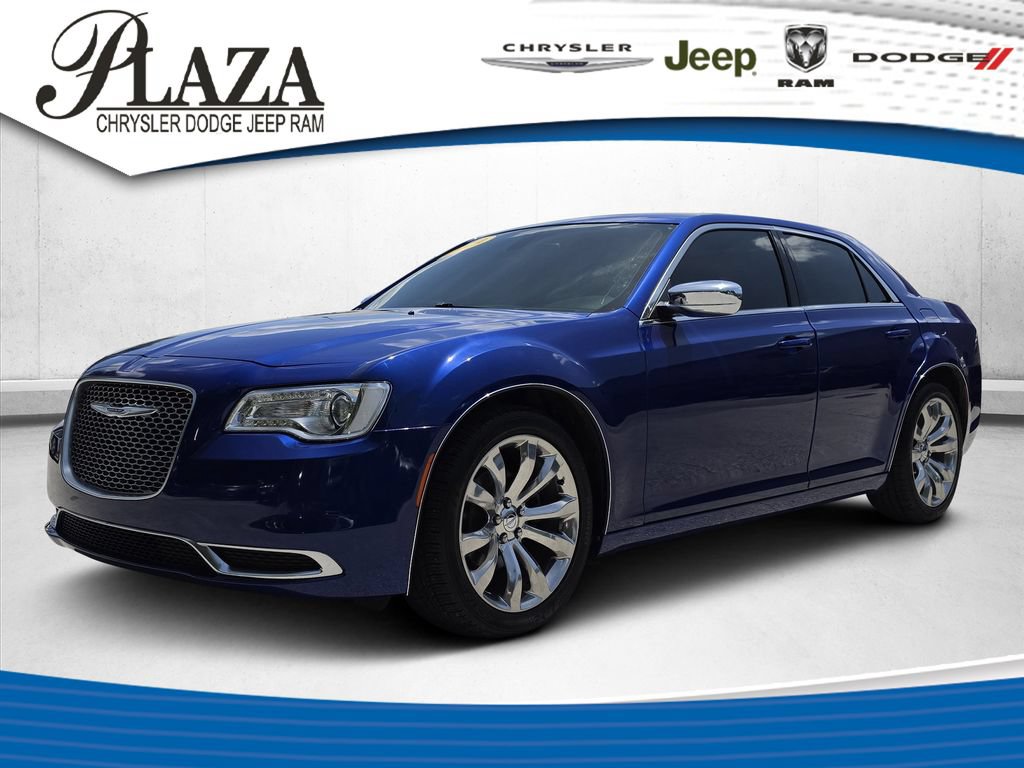 Certified 2019 Chrysler 300 Touring w/ Chrome Appearance Package