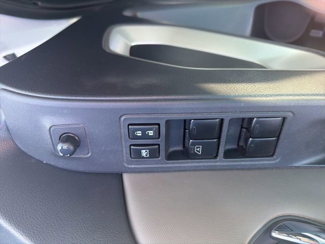 Used 2023 Nissan Frontier SV w/ SV Convenience Package image 10